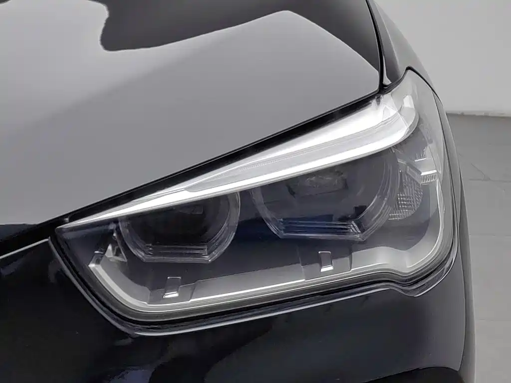 BMW X1 — миниатюра 7