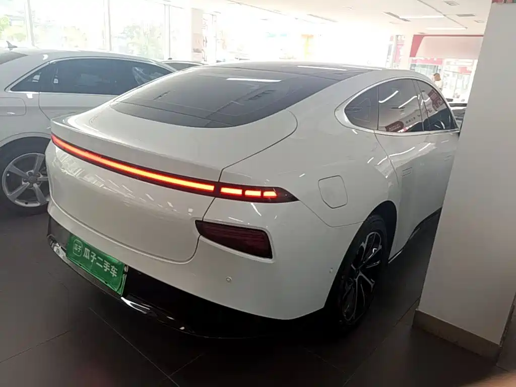 XPeng P7 — миниатюра 7