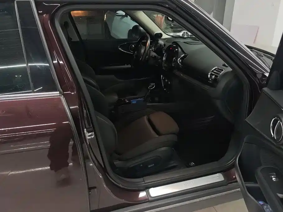 MINI Mini Clubman — миниатюра 8