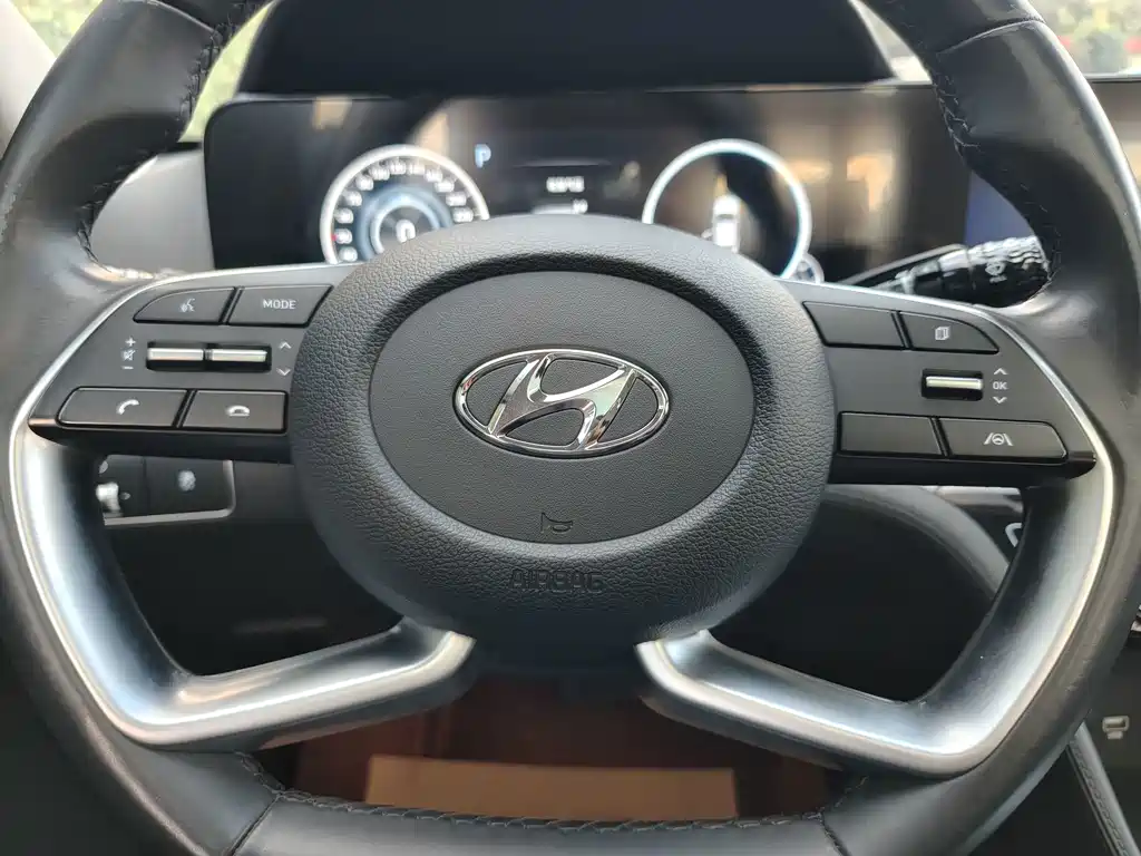 Hyundai Mistra — миниатюра 10