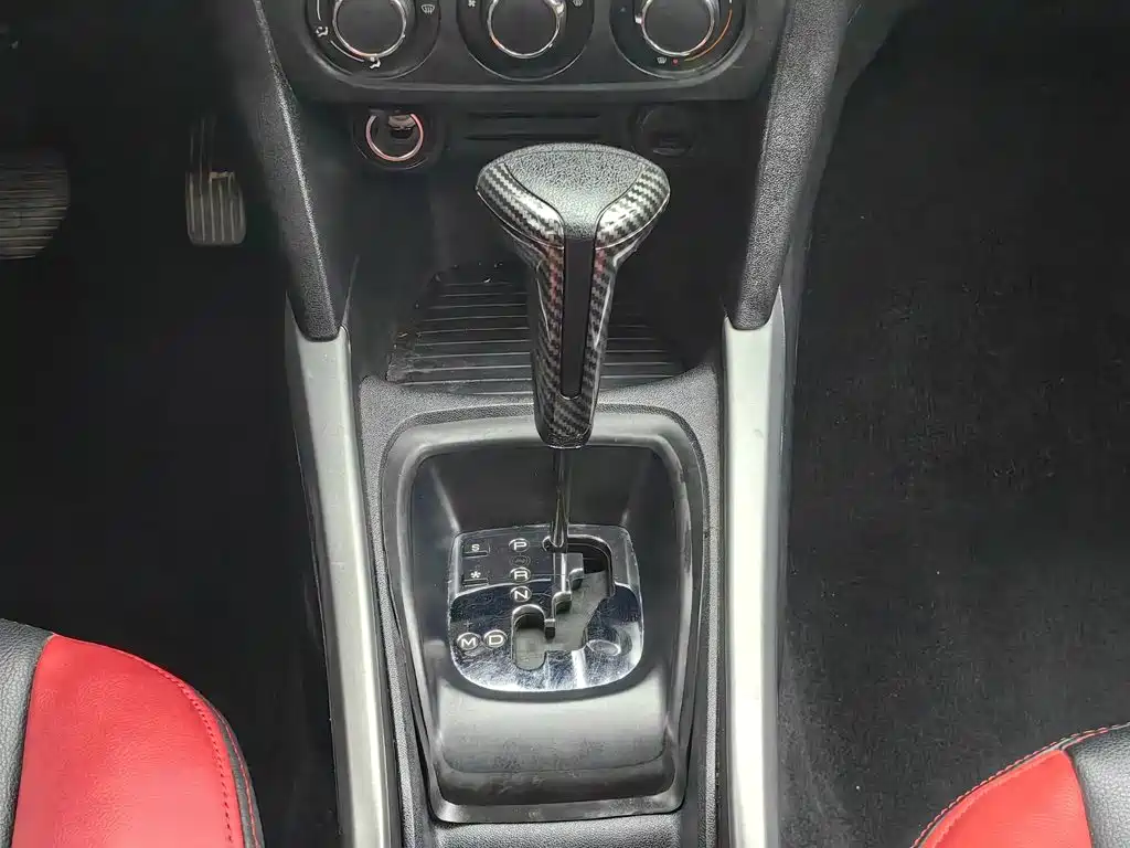 Citroen Elysee — миниатюра 13