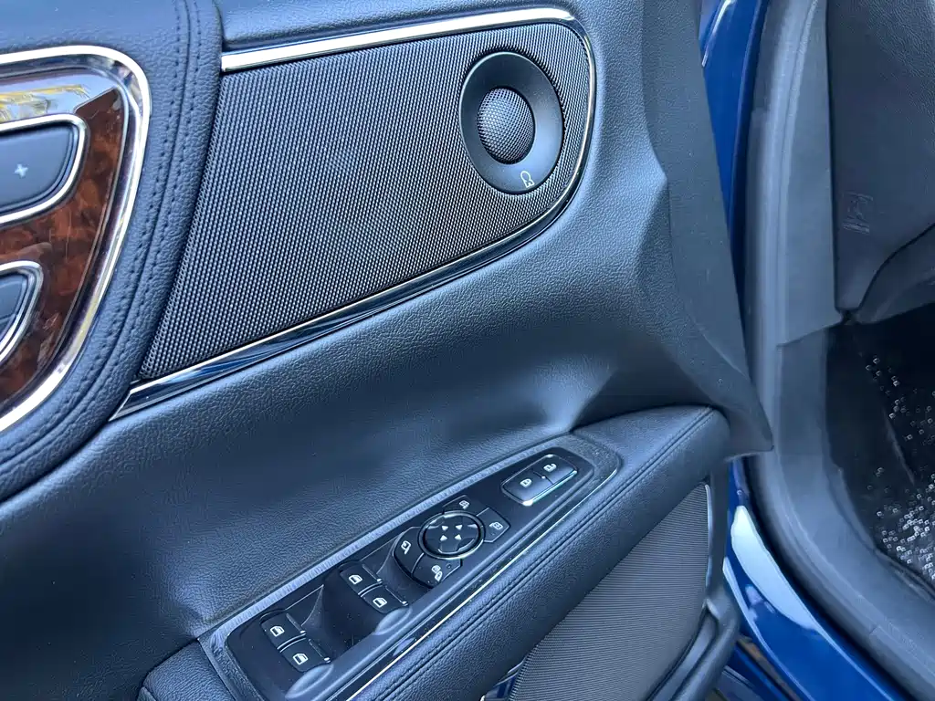 Lincoln Continental — миниатюра 10