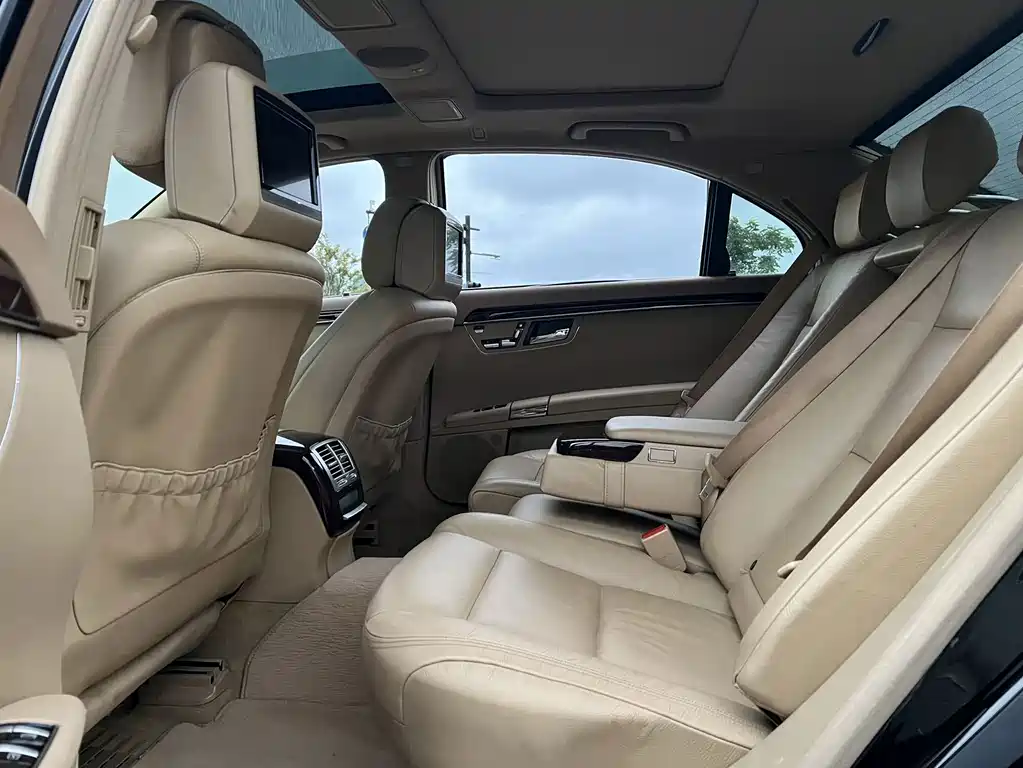 Mercedes-Benz S-Class — миниатюра 9