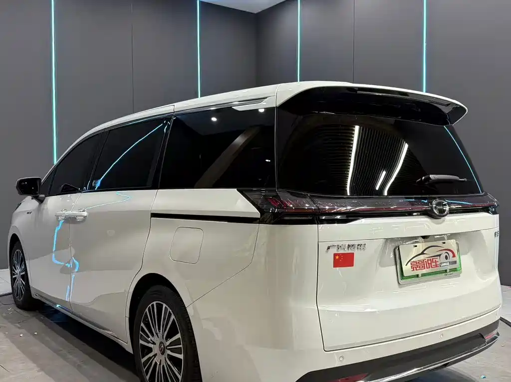 GAC Motor Trumpchi E8 PHEV — миниатюра 8