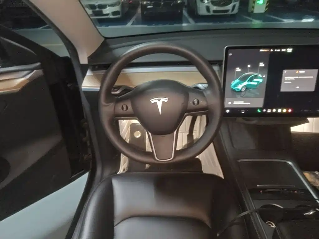 Tesla Model Y 2022 — фото 10