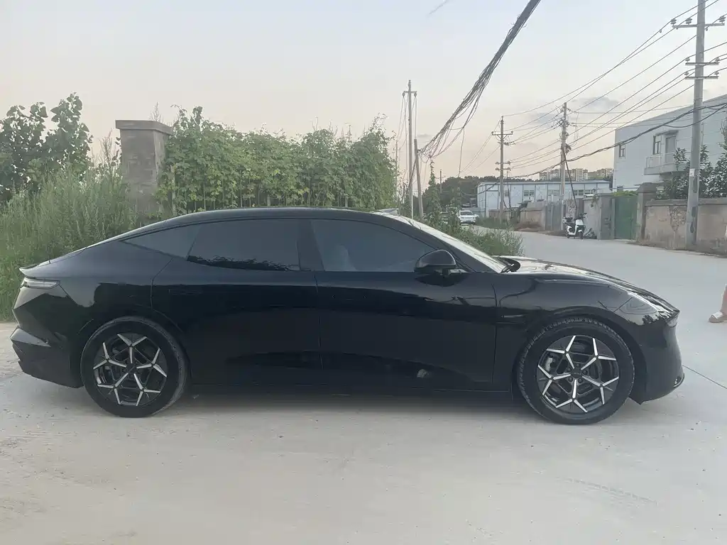 Lynk & Co Z10 — миниатюра 4