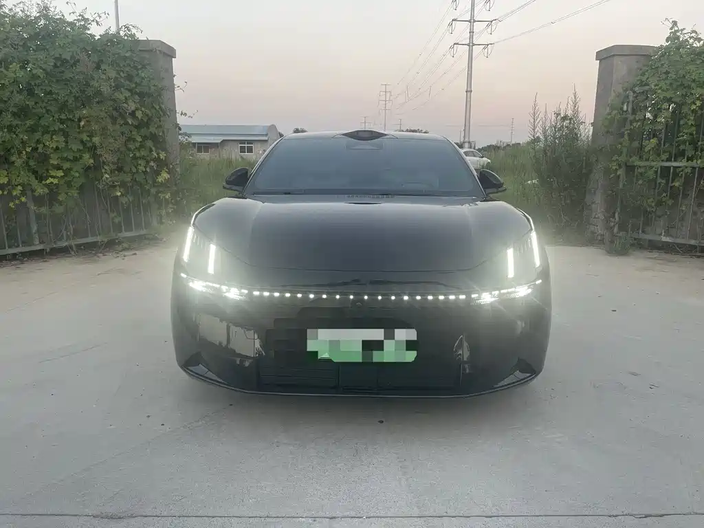 Lynk & Co Z10 — миниатюра 2