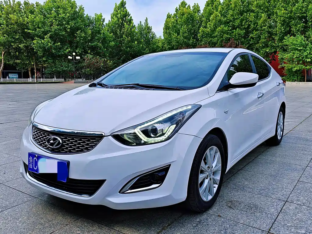 Hyundai Elantra Langdong — миниатюра 5