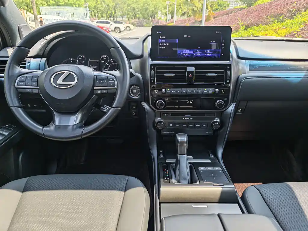 Lexus GX 2022 460