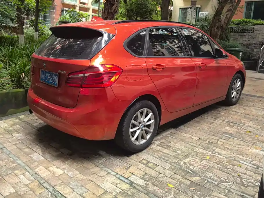 BMW 2 Series Active Tourer — миниатюра 3