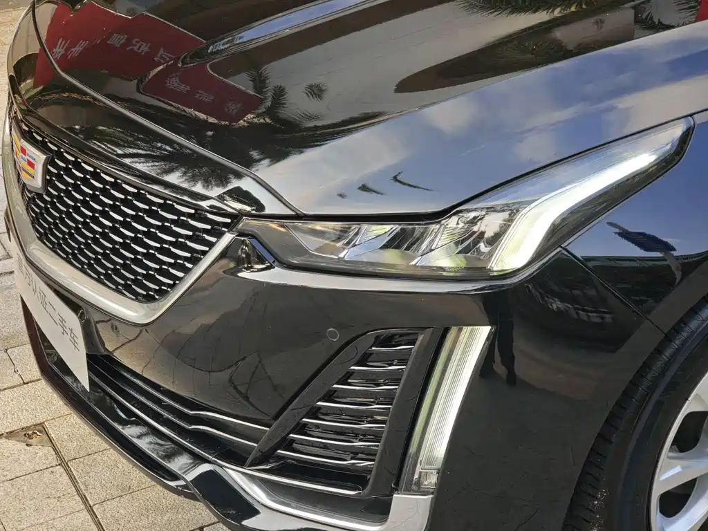 Cadillac CT5 — миниатюра 8