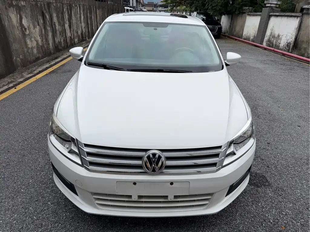 Volkswagen Santana — миниатюра 3