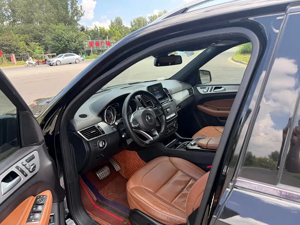 Mercedes-Benz GLE AMG — миниатюра 7