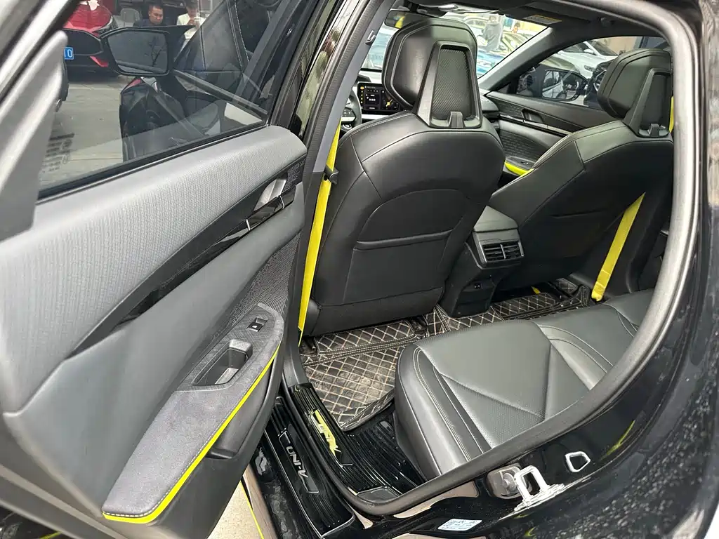 Changan UNI-V 2022 1.5T Sport