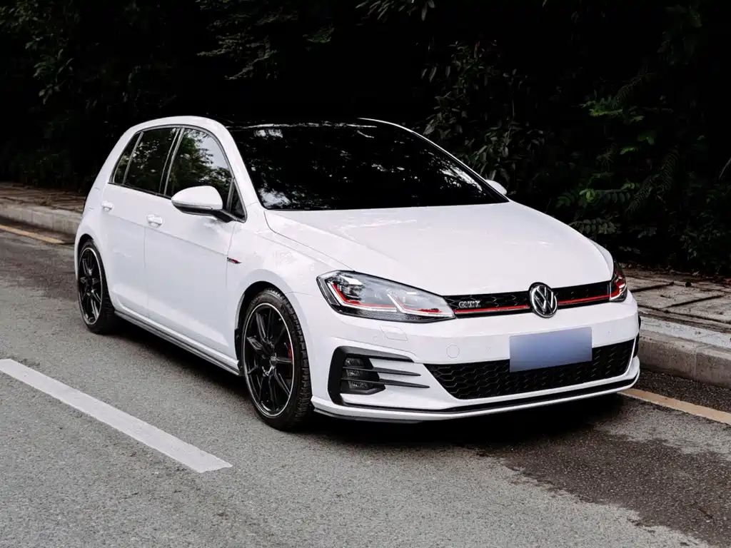 Volkswagen Golf GTI