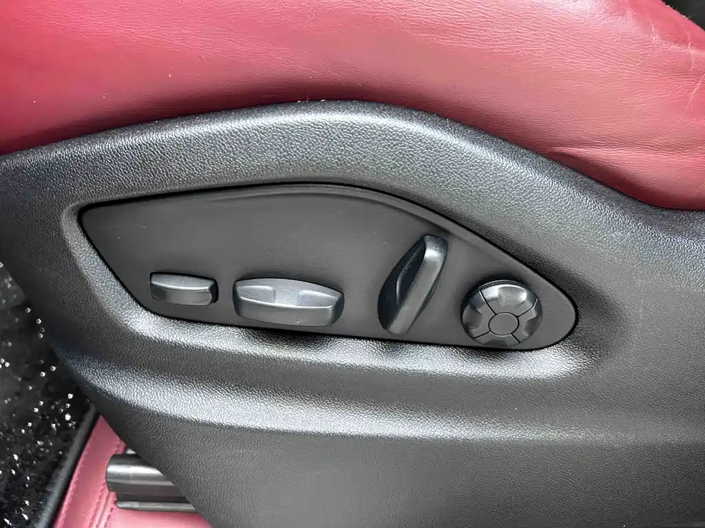 Porsche Cayenne Hybrid — миниатюра 14