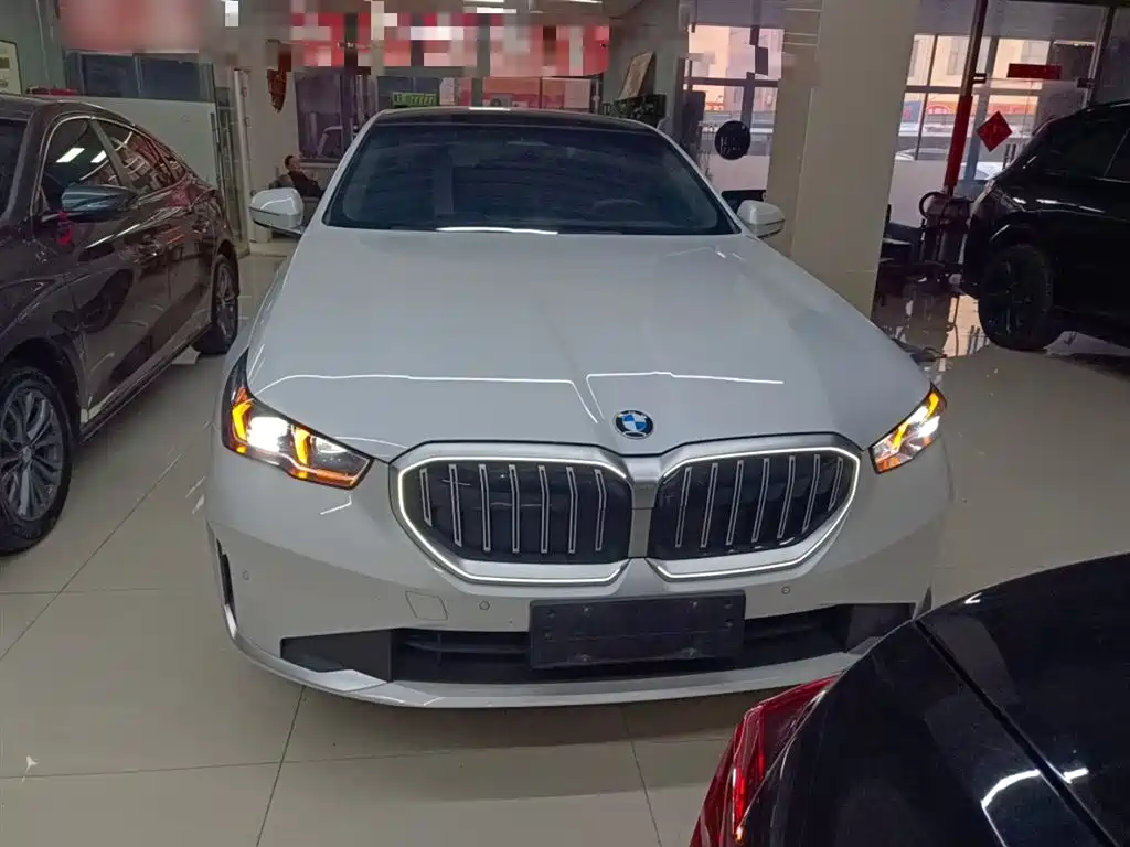 BMW 5 Series 5 2024 530Li Lead Luxury