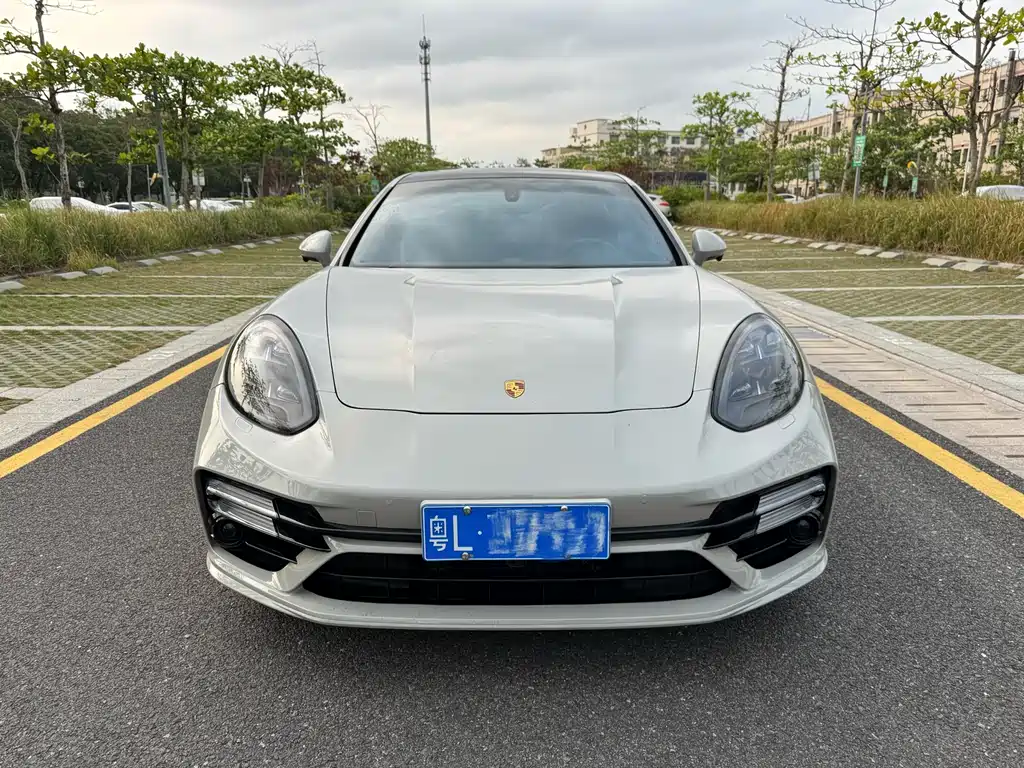 Porsche Panamera 2013