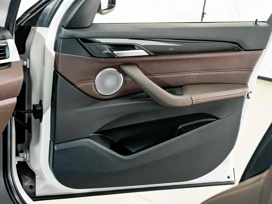 BMW X1 — миниатюра 15