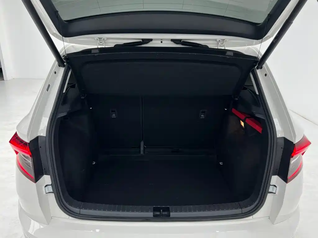 Skoda Karoq — миниатюра 10