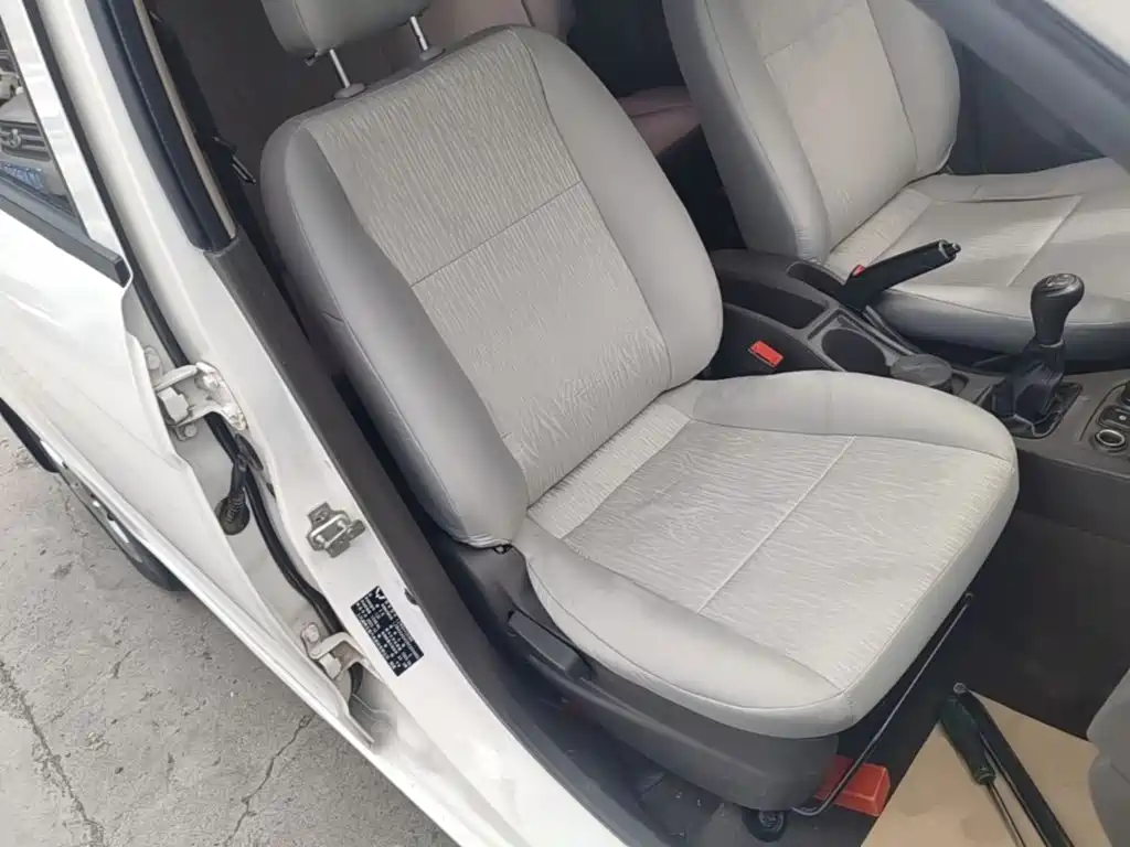 Wuling Hongguang — миниатюра 25