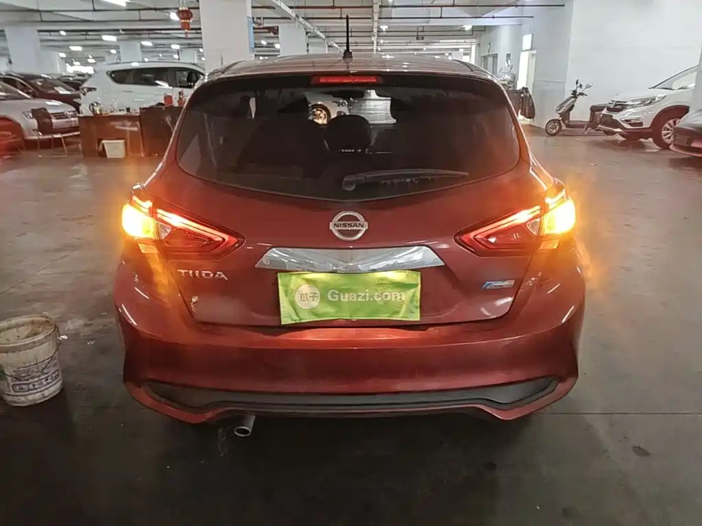 Nissan Tiida — миниатюра 6