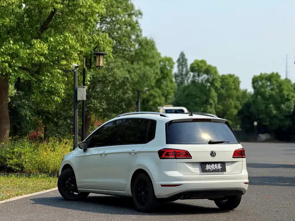 Volkswagen Golf Sportsvan — миниатюра 6