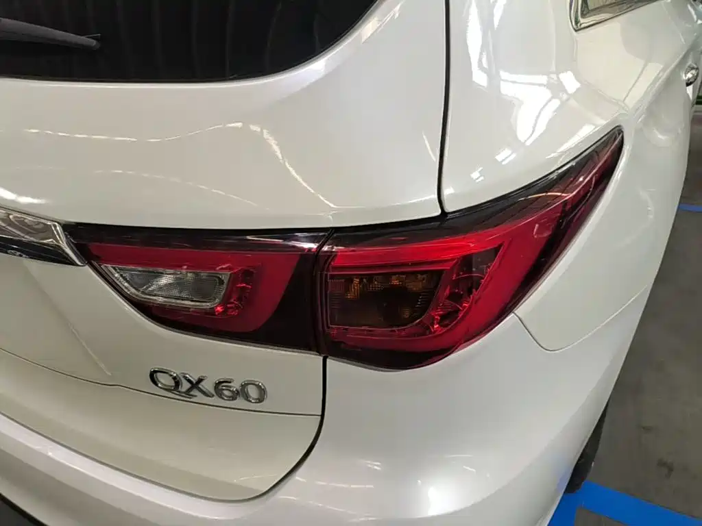 Infiniti QX60 (Import) — миниатюра 8