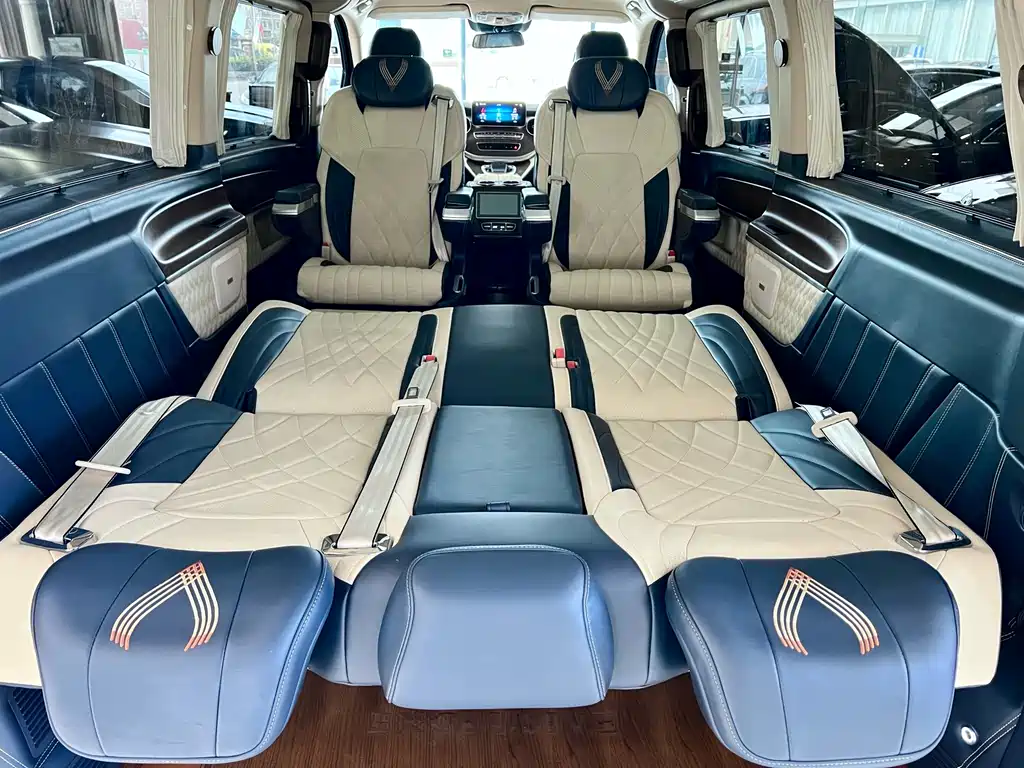 MERCEDES-BENZ V CLASS