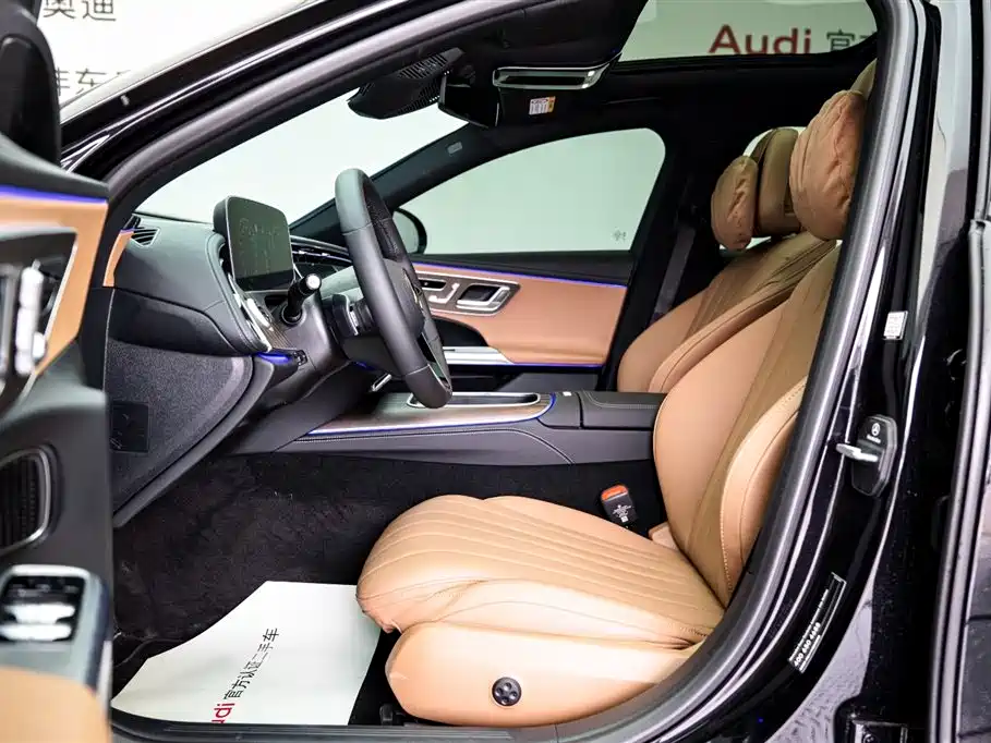 Mercedes-Benz E-Class E 2025 E 300 L Fashion
