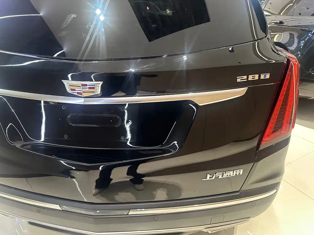 Cadillac XT5 2022 — фото 16