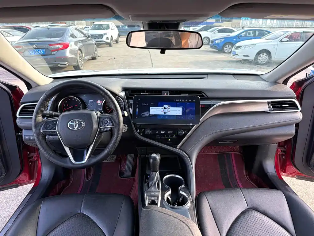 Toyota Camry — миниатюра 5