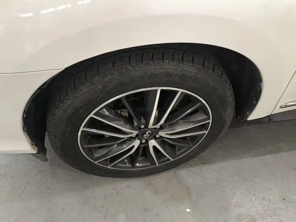 Infiniti QX60 (Import) — миниатюра 23