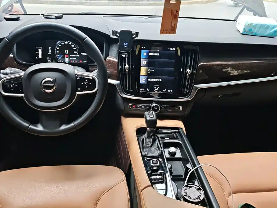 Volvo S90 — миниатюра 12