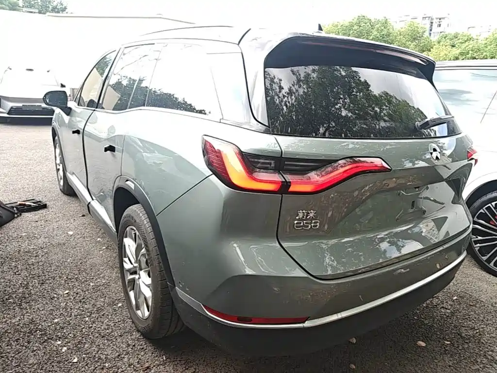 NIO ES8 — миниатюра 5