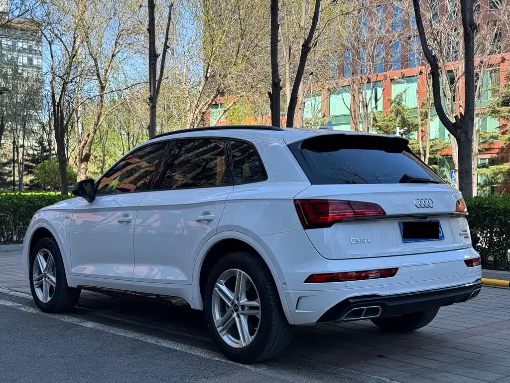 Audi Q5L 2022 40T Luxury