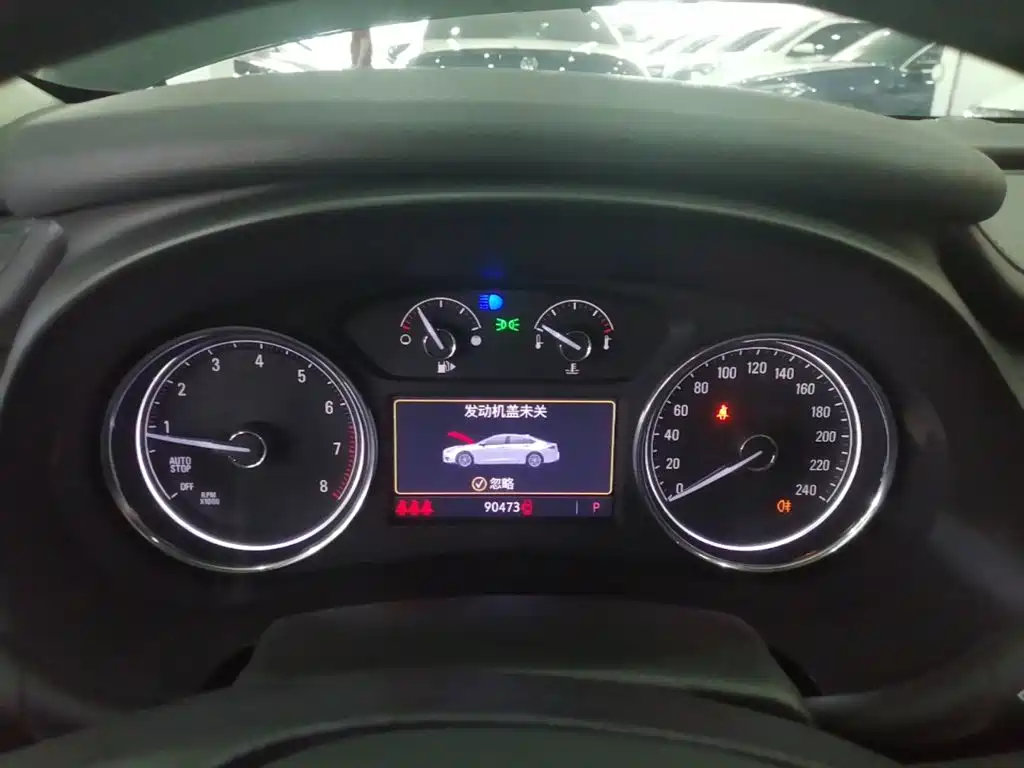Buick LaCrosse — миниатюра 12