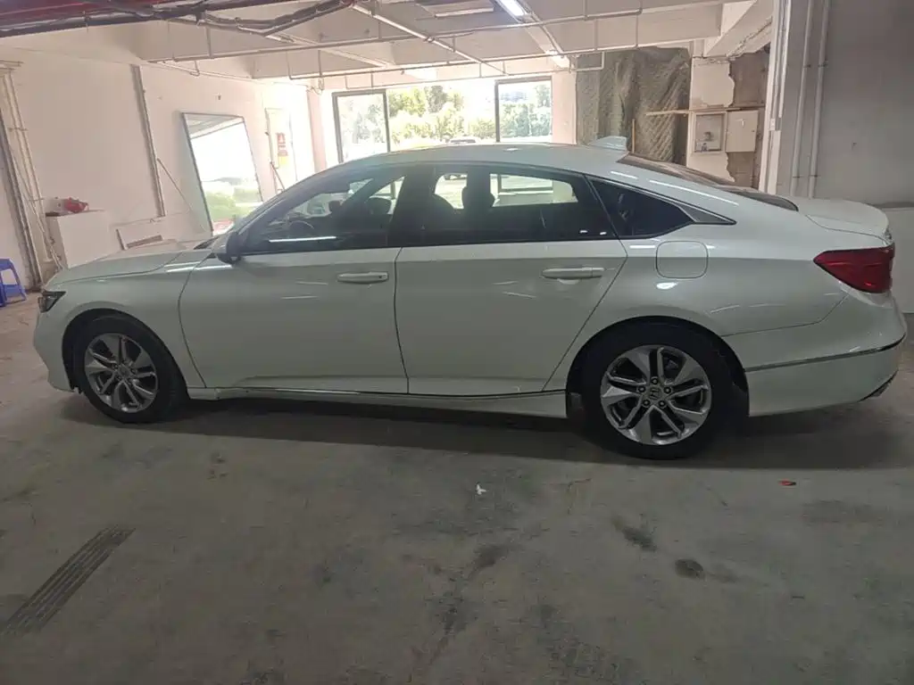Honda Accord — миниатюра 4