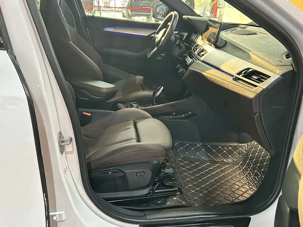 BMW X2 2021 sDrive25i