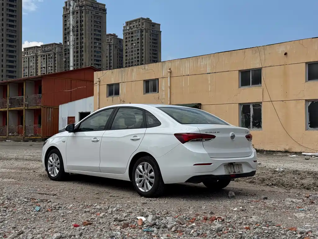 Buick Excelle — миниатюра 7