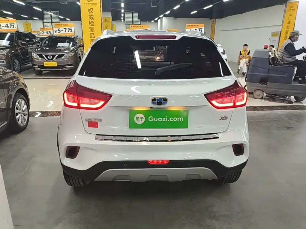 Geely Vision X3 — миниатюра 6