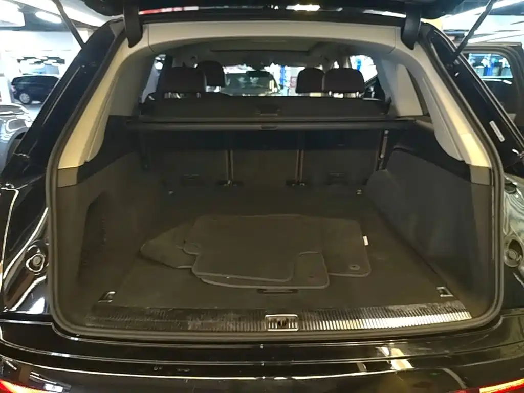 Audi Q7 — миниатюра 19
