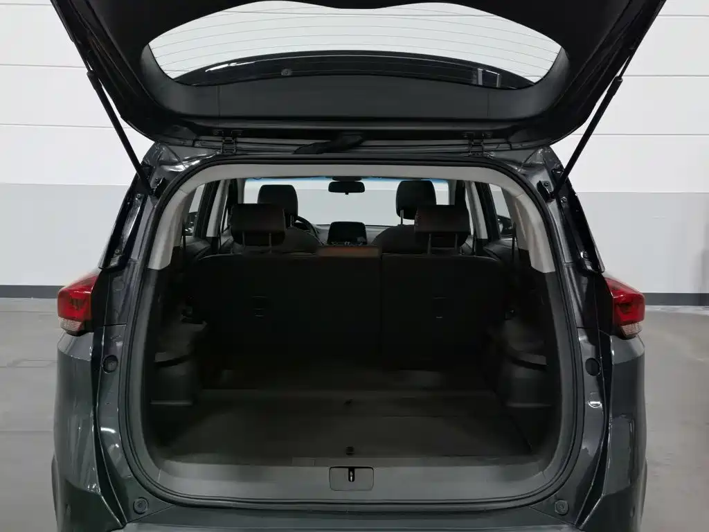 Chevrolet Volando — миниатюра 16