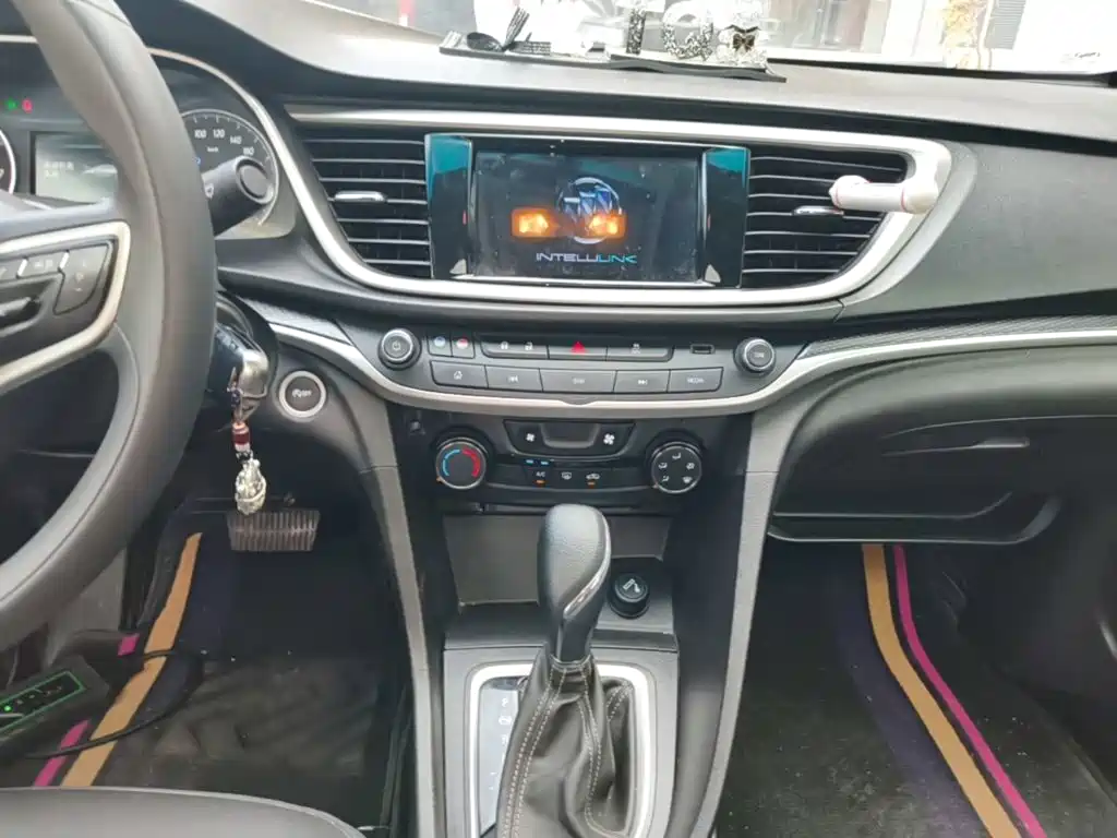 Buick Excelle — миниатюра 13