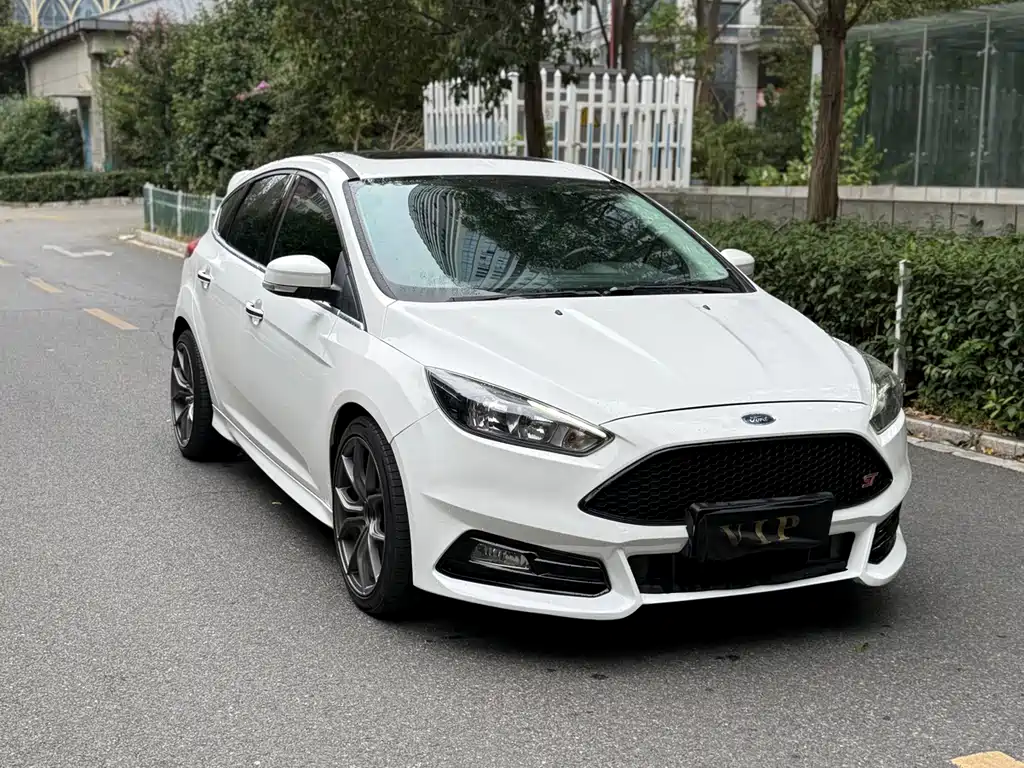 Ford Focus — миниатюра 3