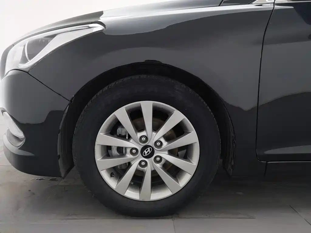 Hyundai Mistra — миниатюра 17