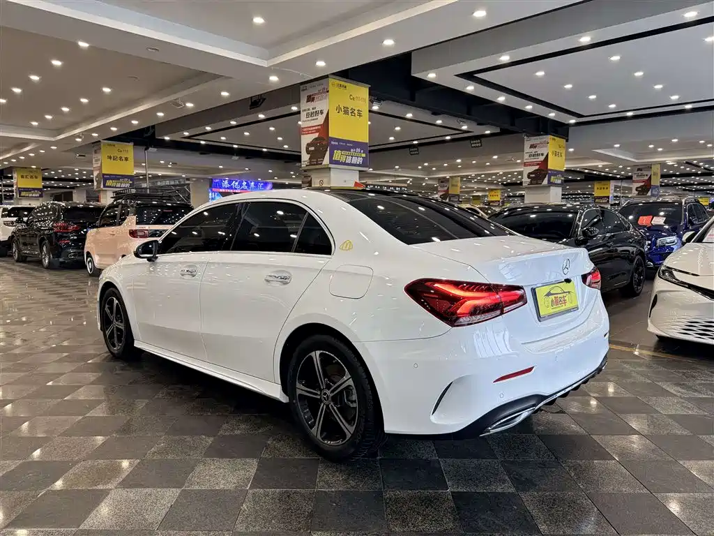 Mercedes-Benz A-Class — миниатюра 10