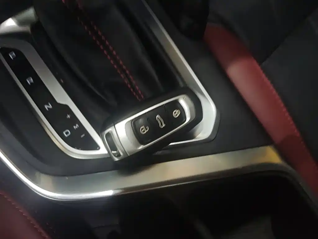 Geely Vision X3 — миниатюра 9