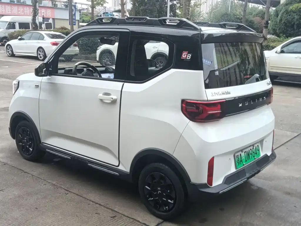 Wuling MINIEV — миниатюра 7