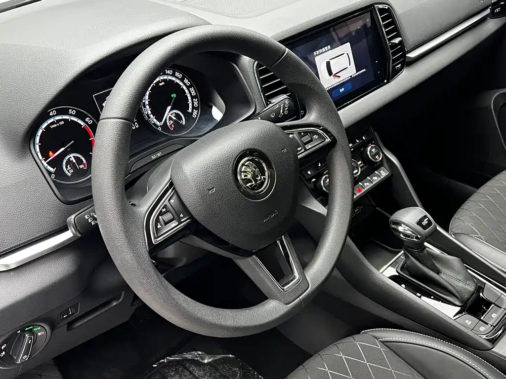 Skoda Karoq — миниатюра 14